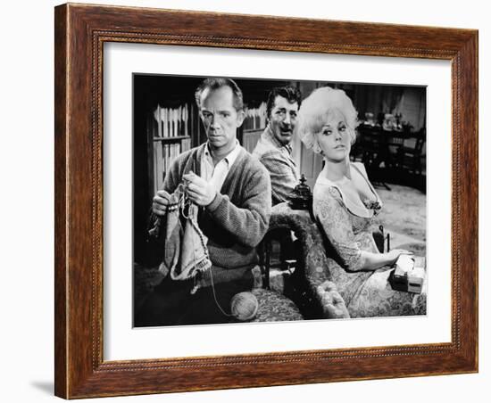 KISS ME STUPID, 1964 directed by BIILY WILDER Ray Walston, Dean Martin and Kim Novak (b/w photo)-null-Framed Photo