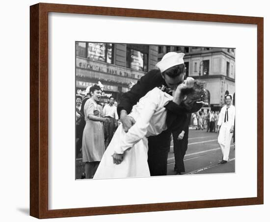 Kissing the War Goodbye in Times Square, 1945, I-Victor Jorgensen-Framed Art Print