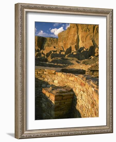 Kiva wall, Pueblo Bonito, Chaco Canyon, Chaco Culture National Historical Park, New Mexico, USA-Scott T. Smith-Framed Photographic Print