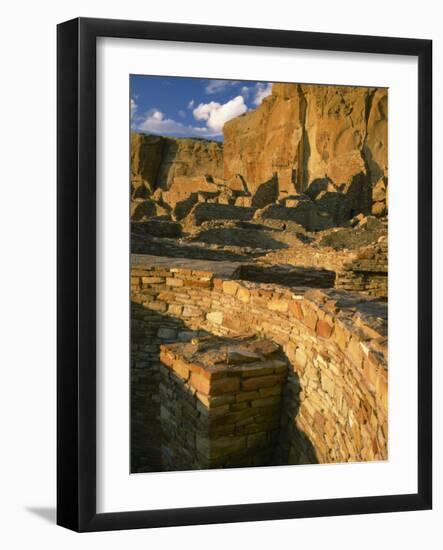 Kiva wall, Pueblo Bonito, Chaco Canyon, Chaco Culture National Historical Park, New Mexico, USA-Scott T. Smith-Framed Photographic Print
