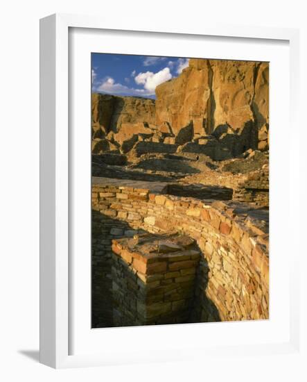 Kiva wall, Pueblo Bonito, Chaco Canyon, Chaco Culture National Historical Park, New Mexico, USA-Scott T. Smith-Framed Photographic Print