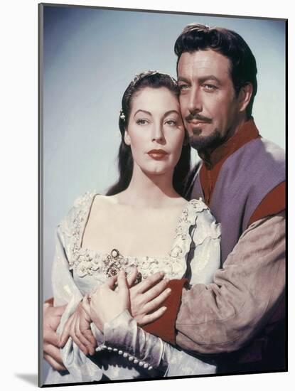 KNIGHTS OF THE ROUND TABLE, 1953 directed by RICHARD THORPE Ava Gardner and Robert Taylor (photo)-null-Mounted Photo