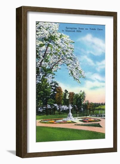 Knoxville, Tennessee - Springtime Scene on Talahi Drive in the Sequoyah Hills-Lantern Press-Framed Art Print