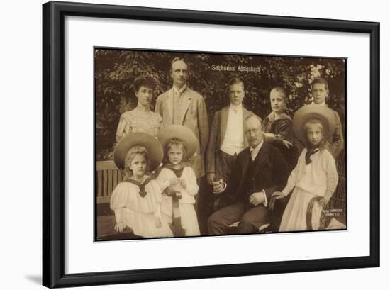 König Friedrich August Von Sachsen Mit Familie-null-Framed Giclee Print