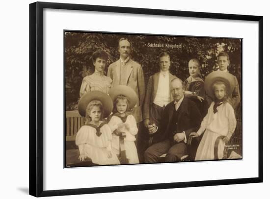 König Friedrich August Von Sachsen Mit Familie-null-Framed Giclee Print