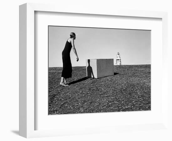 Konferenzen 11, 2015-Jaschi Klein-Framed Photographic Print