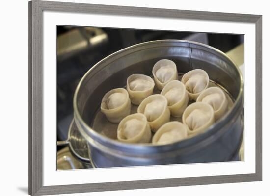 Korean mandu dumpling, New York City, NY, USA.-Julien McRoberts-Framed Premium Photographic Print