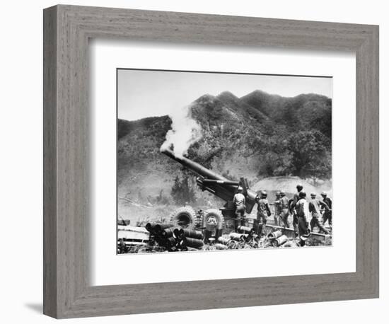 Korean War: Artillery-null-Framed Photographic Print