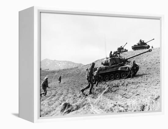 Korean War: Infantrymen-null-Framed Premier Image Canvas