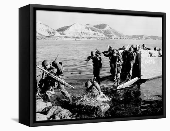 Korean War U.S. Land at Pohang-Associated Press-Framed Premier Image Canvas