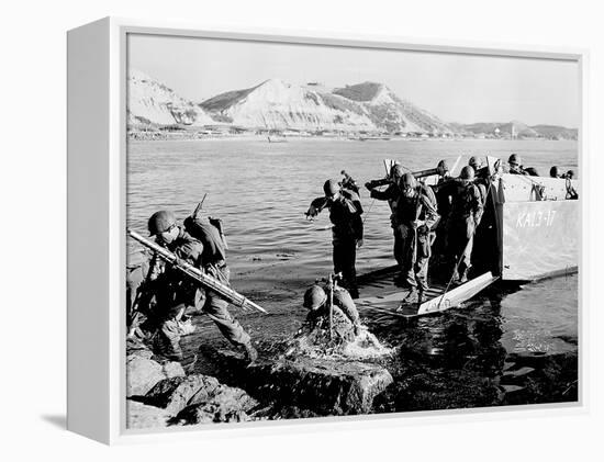 Korean War U.S. Land at Pohang-Associated Press-Framed Premier Image Canvas