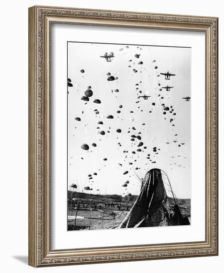 Korean War-Associated Press-Framed Photographic Print