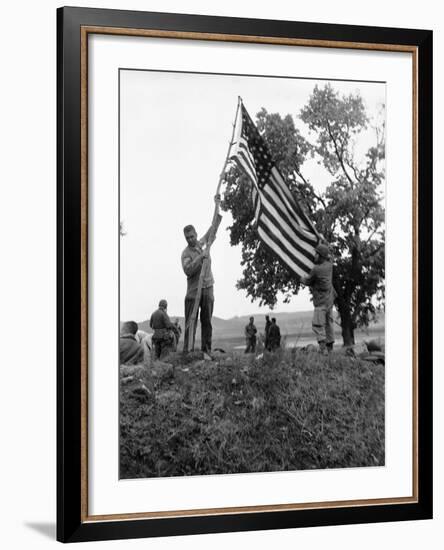 Korean War-Max Desfor-Framed Photographic Print