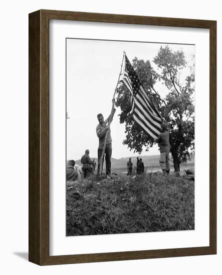 Korean War-Max Desfor-Framed Photographic Print