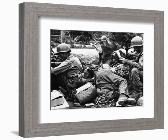 Korean War-Associated Press-Framed Photographic Print