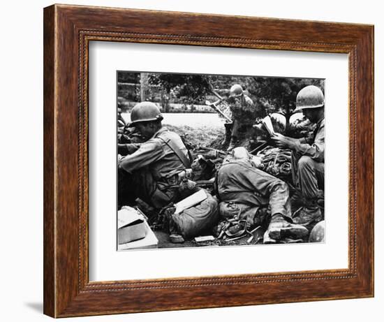 Korean War-Associated Press-Framed Photographic Print