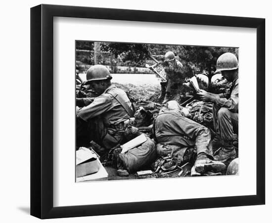 Korean War-Associated Press-Framed Photographic Print