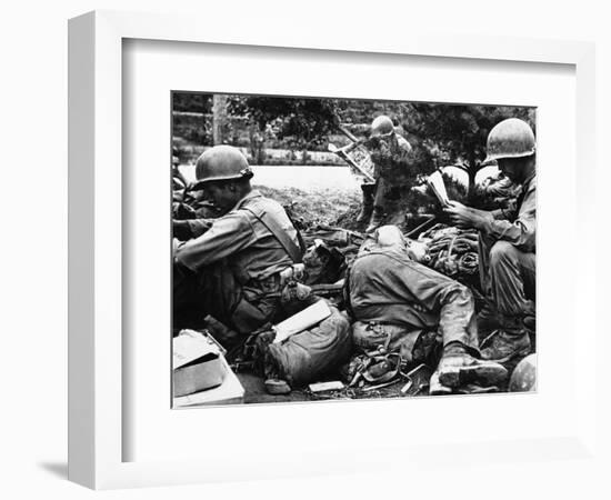 Korean War-Associated Press-Framed Photographic Print