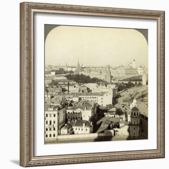 Kremlin Wall, Moscow, Russia-Underwood & Underwood-Framed Photographic Print