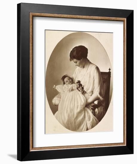 Kronprinzessin Cecilie M Prinzessin Alexandrine-null-Framed Giclee Print