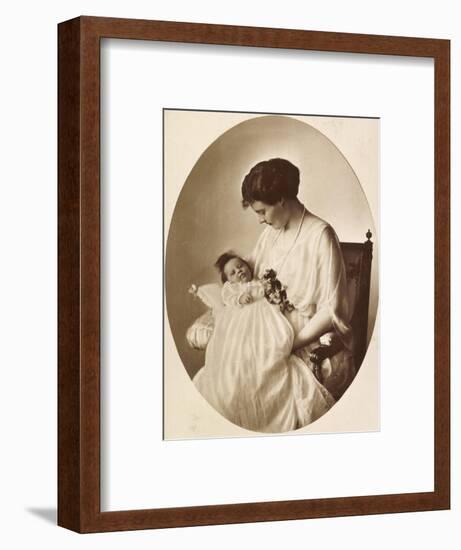 Kronprinzessin Cecilie M Prinzessin Alexandrine-null-Framed Giclee Print