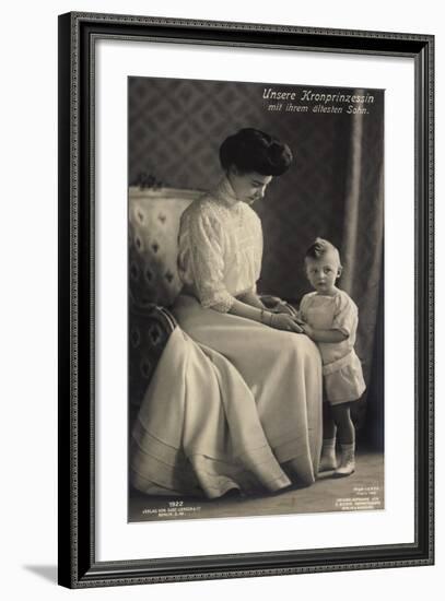 Kronprinzessin Cecilie Mit Ältestem Sohn-null-Framed Giclee Print