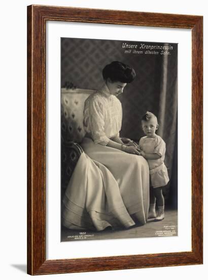 Kronprinzessin Cecilie Mit Ältestem Sohn-null-Framed Giclee Print