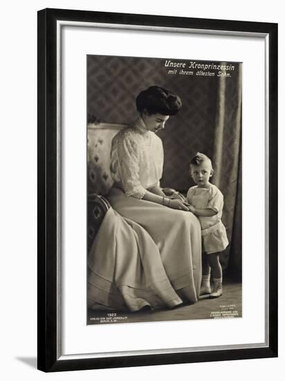 Kronprinzessin Cecilie Mit Ihrem Ältesten Sohn-null-Framed Giclee Print