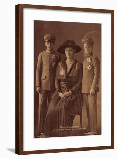 Kronprinzessin Cecilie Mit Prinzen Wilhelm Und Louis-null-Framed Giclee Print
