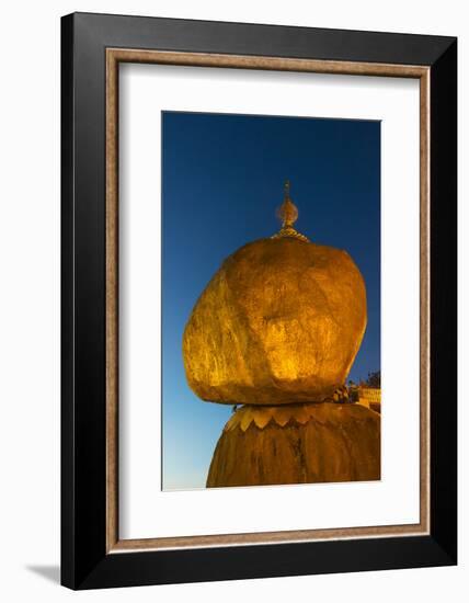 Kyaiktiyo Pagoda, Gold Rock, Mon State, Myanmar-Keren Su-Framed Photographic Print