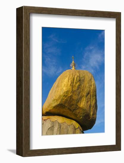 Kyaiktiyo Pagoda, Gold Rock, Mon State, Myanmar-Keren Su-Framed Photographic Print