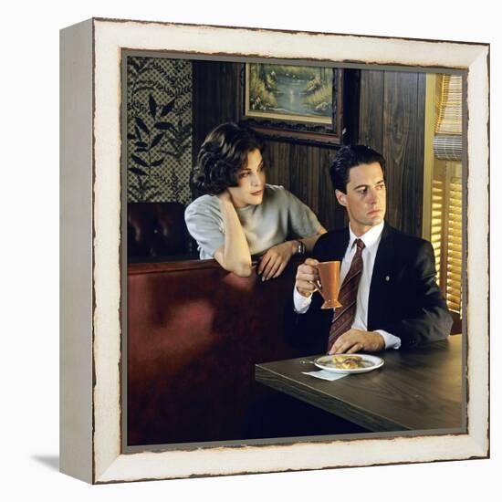 KYLE MacLACHLAN; SHERILYN FENN. "Twin Peaks" [1990], directed by DAVID LYNCH.-null-Framed Stretched Canvas