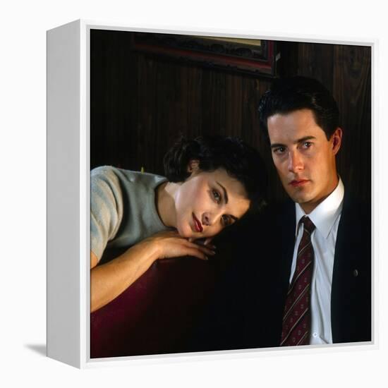 KYLE MacLACHLAN; SHERILYN FENN. "Twin Peaks" [1990], directed by DAVID LYNCH.-null-Framed Stretched Canvas