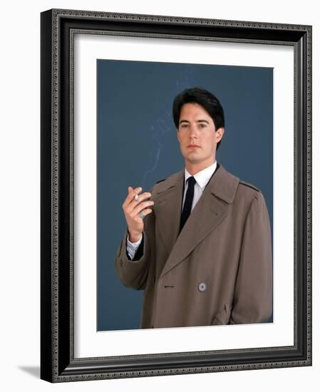 KYLE MacLACHLAN. "Twin Peaks" [1990], directed by DAVID LYNCH.-null-Framed Photographic Print