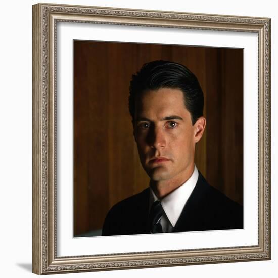 KYLE MacLACHLAN. "Twin Peaks" [1990], directed by DAVID LYNCH.-null-Framed Premium Photographic Print