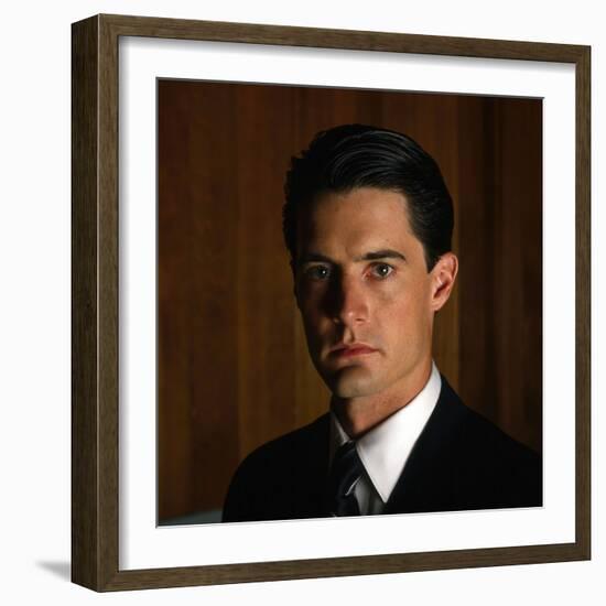 KYLE MacLACHLAN. "Twin Peaks" [1990], directed by DAVID LYNCH.-null-Framed Premium Photographic Print