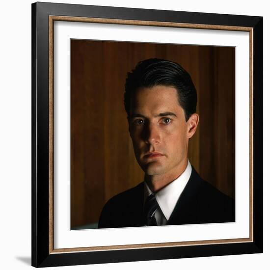 KYLE MacLACHLAN. "Twin Peaks" [1990], directed by DAVID LYNCH.-null-Framed Premium Photographic Print