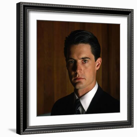 KYLE MacLACHLAN. "Twin Peaks" [1990], directed by DAVID LYNCH.-null-Framed Premium Photographic Print