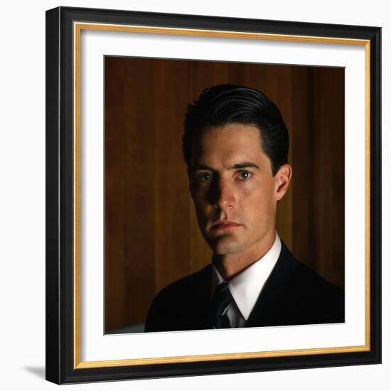 KYLE MacLACHLAN. "Twin Peaks" [1990], directed by DAVID LYNCH.-null-Framed Premium Photographic Print