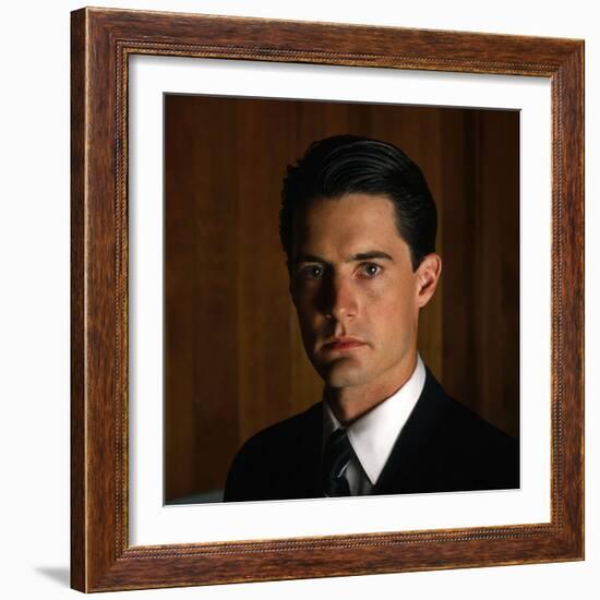 KYLE MacLACHLAN. "Twin Peaks" [1990], directed by DAVID LYNCH.-null-Framed Photographic Print