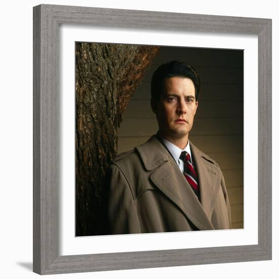 KYLE MacLACHLAN. "Twin Peaks" [1990], directed by DAVID LYNCH.-null-Framed Photographic Print