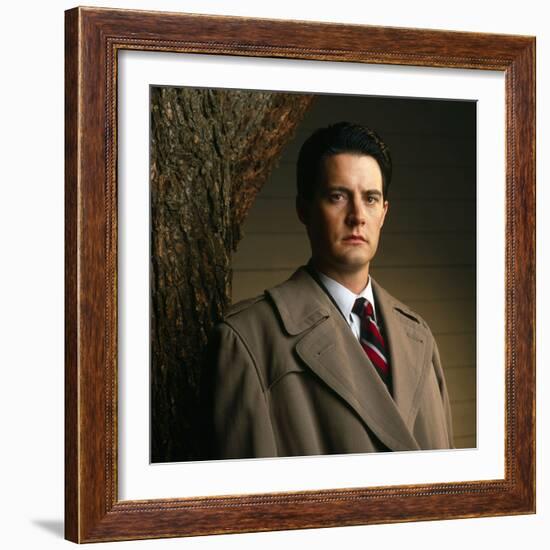 KYLE MacLACHLAN. "Twin Peaks" [1990], directed by DAVID LYNCH.-null-Framed Photographic Print