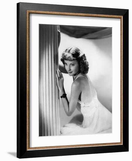 L'actrice americaine Barbara Stanwyck (1907- 1990) (b/w photo)-null-Framed Photo