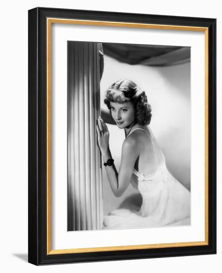 L'actrice americaine Barbara Stanwyck (1907- 1990) (b/w photo)-null-Framed Photo