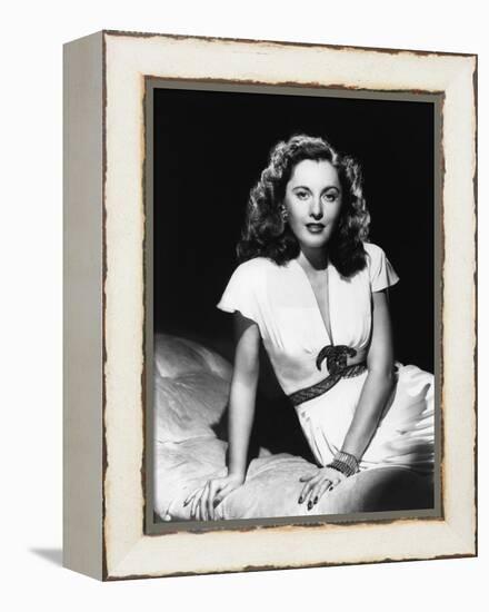 L'actrice americaine Barbara Stanwyck (1907- 1990) dans les annees 40 (b/w photo)-null-Framed Stretched Canvas