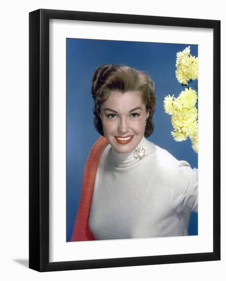 L'actrice Esther Williams, c. 1953 --- Esther Williams, c. 1953 (photo)-null-Framed Photo