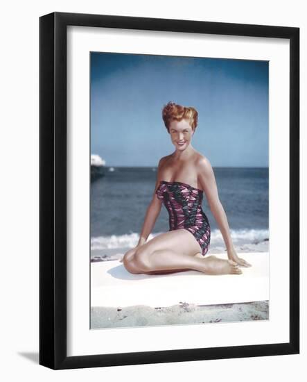 L'actrice Esther Williams, c. 1953 --- Esther Williams, c. 1953 (photo)-null-Framed Photo