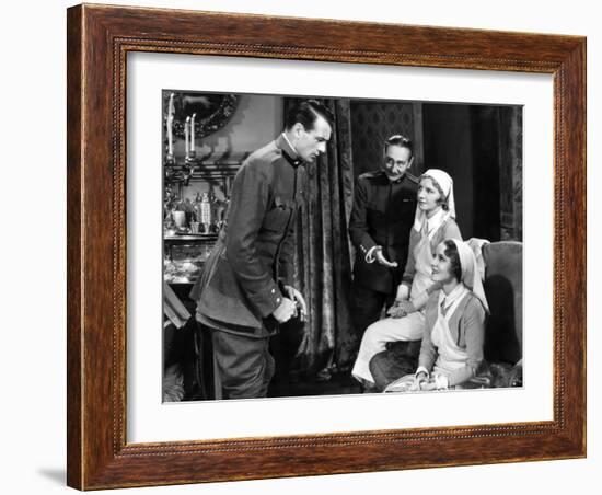 L'Adieu aux armes A FAREWELL TO ARMS by Frank Borzage-null-Framed Photo