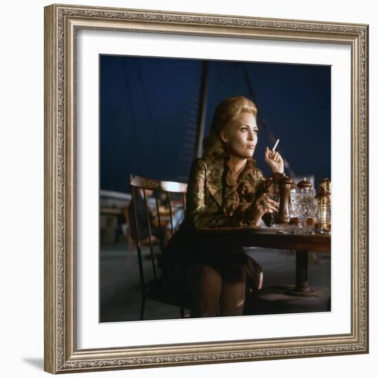 L'Affaire Thomas Crown THE THOMAS CROWN AFFAIR by NormanJewison with Faye Dunaway, 1968 (photo)-null-Framed Photo