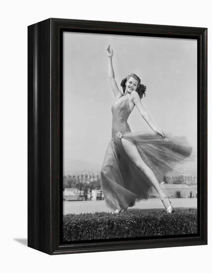 L'Amour vient en dansant YOU'LL NEVER GET RICH by SidneyLanfield with Rita Hayworth, 1941 (b/w phot-null-Framed Stretched Canvas